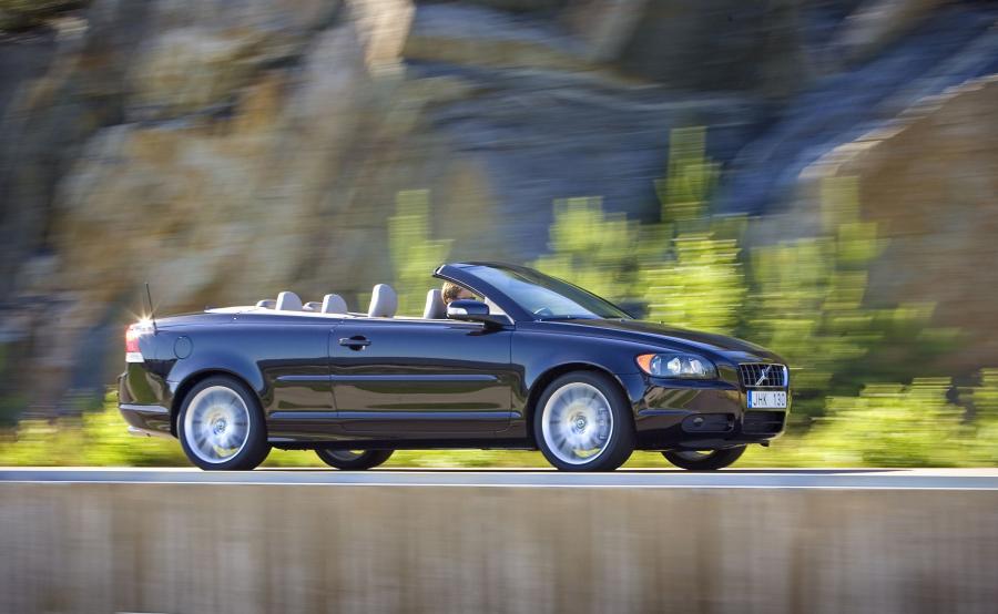  Volvo C70 T5 2005 года  (фото 75 из 93)